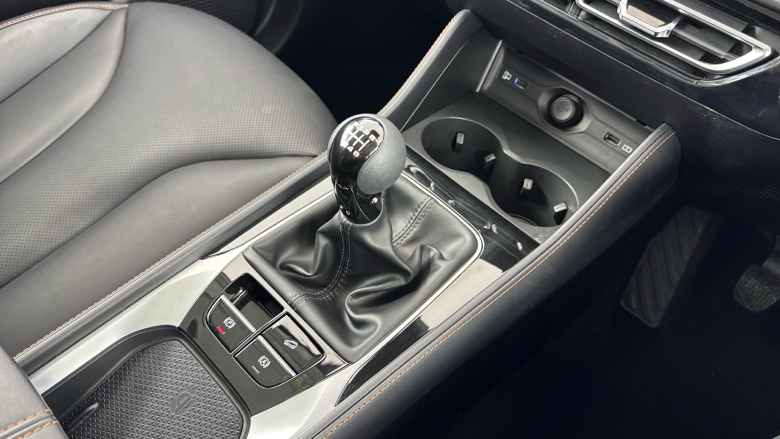 MG HS 1.5 T-GDI Trophy 5dr Petrol Hatchback